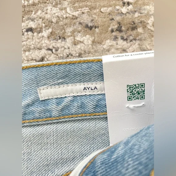 Citizens of Humanity Ayla Baggy Distressed Jean Shorts Starlit Blue Size 28 - Picture 9 of 14